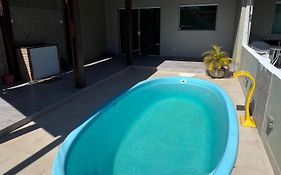 Casa Cinza na Praia dos Carneiros em Condomínio à beira-mar